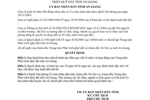 Quyết định 2628/2005/QĐ-UBND quy chế tổ chức hoạt động Trung tâm phát triển quỹ đất An Giang