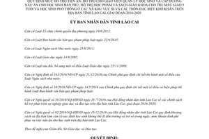 Quyết định 13/2017/QĐ-UBND hỗ trợ giáo viên học sinh bán trú sách thôn khó khăn Lào Cai