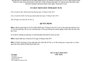 Quyết định 21/2017/QĐ-UBND bãi bỏ Quyết định 42/2012/QĐ-UBND tôn vinh doanh nghiệp Kon Tum